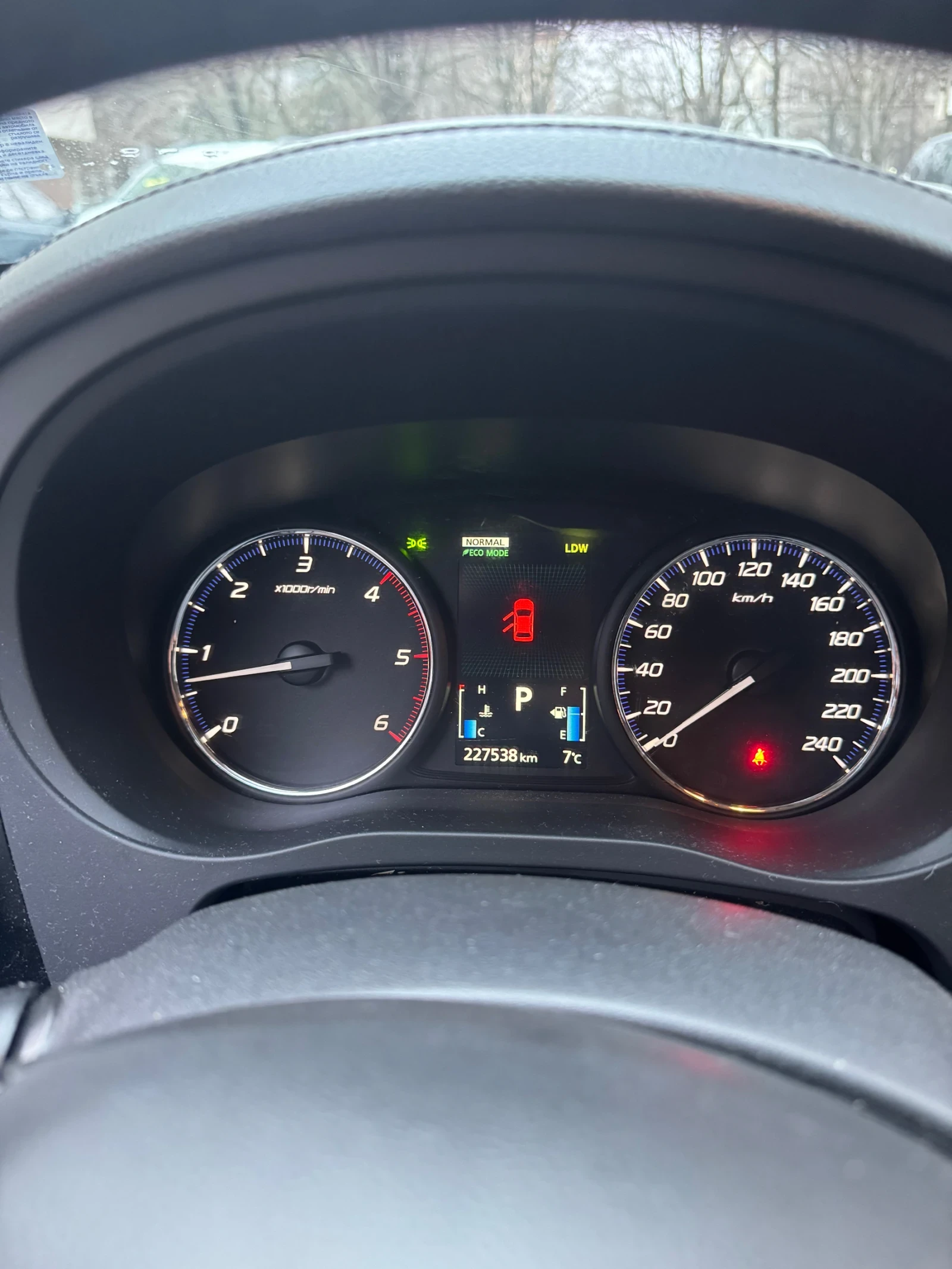 Mitsubishi Outlander  - изображение 10