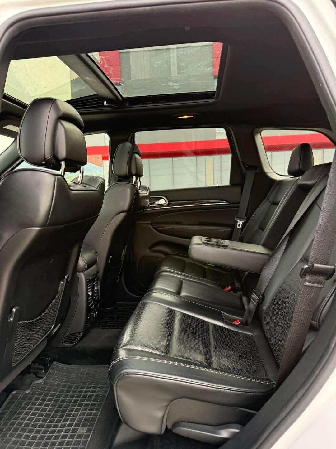 Jeep Grand cherokee ГАЗ / ОБСЛУЖЕН , снимка 12 - Автомобили и джипове - 53778039