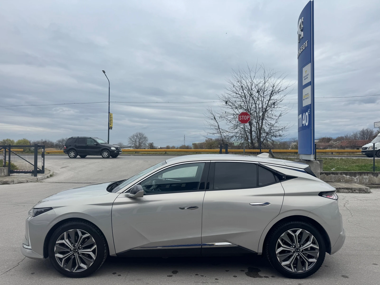 DS DS 4 Crossback 1.5 Blue-HDI Trocadero, снимка 2 - Автомобили и джипове - 53946525