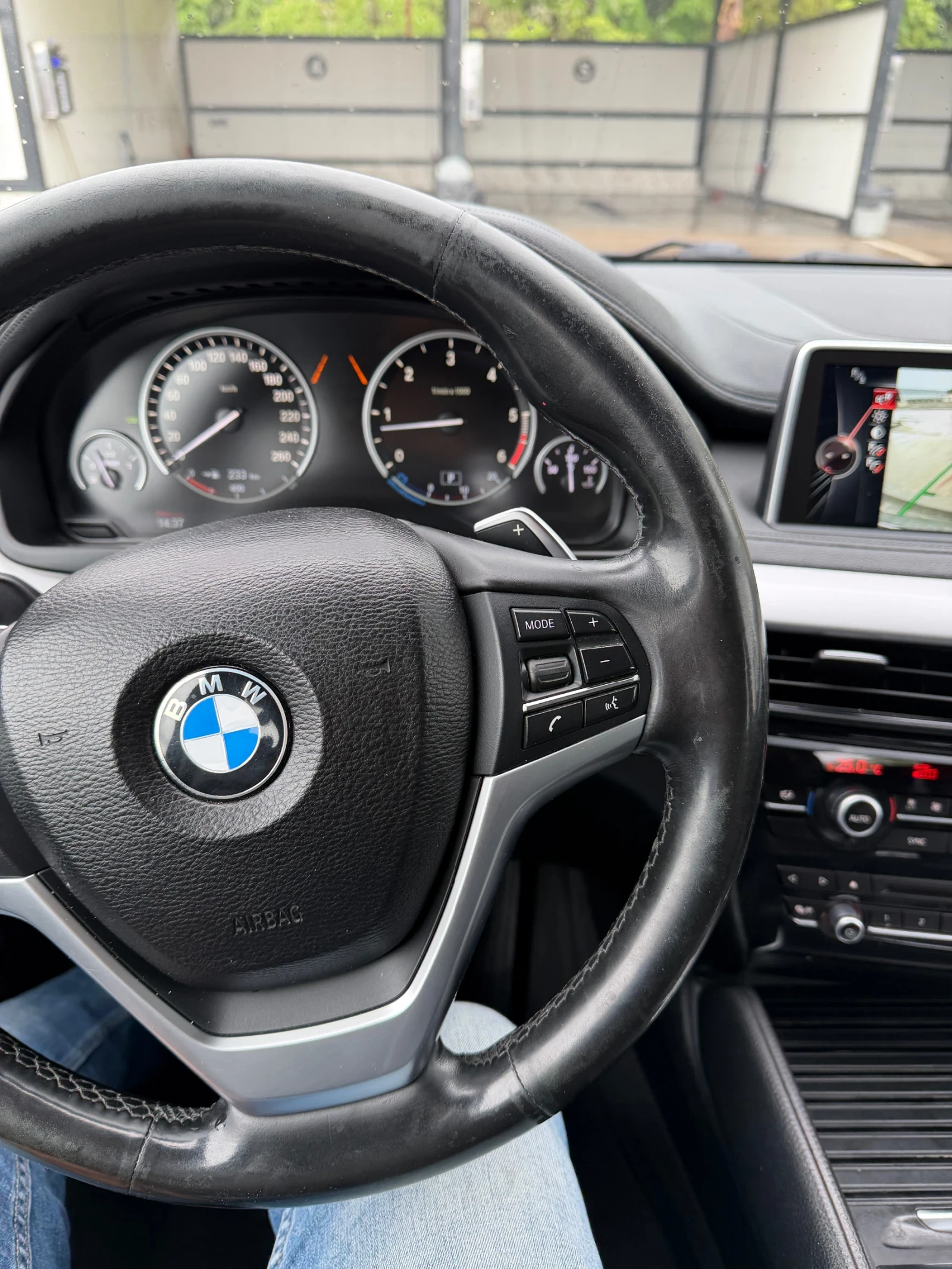 BMW X6, снимка 8 - Автомобили и джипове - 54368455