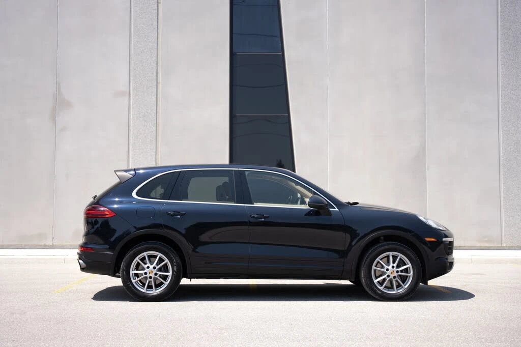 Porsche Cayenne 3.6 AWD* BOSE* PANORAMA* ПОДГРЕВ* КАМЕРА* CARPLAY*, снимка 6 - Автомобили и джипове - 55434493