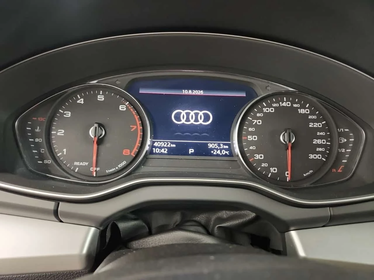 Audi Q5 * KOMFORT * CARFAX * , снимка 9 - Автомобили и джипове - 55703746