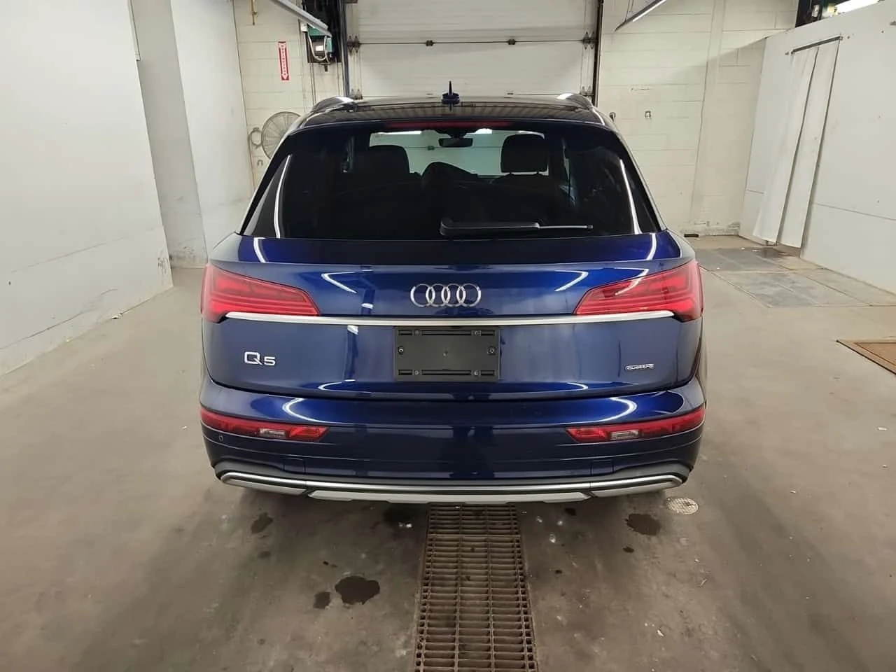 Audi Q5 * KOMFORT * CARFAX * , снимка 16 - Автомобили и джипове - 55703746