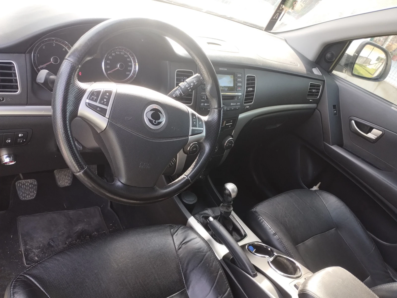 SsangYong Korando, снимка 5 - Автомобили и джипове - 56127354