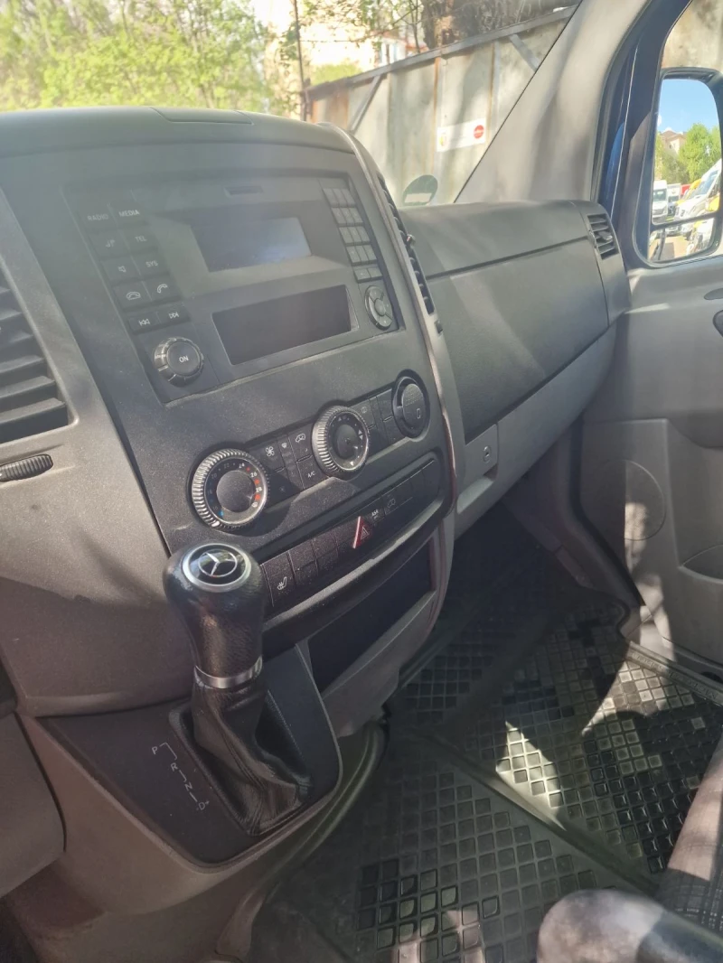 Mercedes-Benz Sprinter 319 CDi, снимка 9 - Бусове и автобуси - 50038941