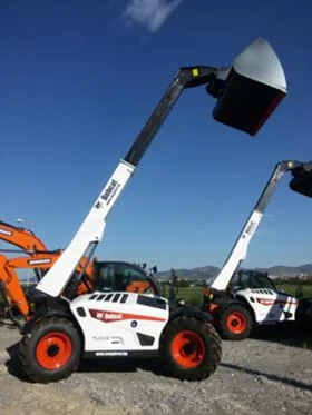 Телескопичен товарач Bobcat TL35.70, снимка 1