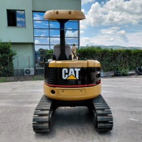 ����� �� �������� �� ����� Cat 303CR * 2 ���� * 2100 �������� * 