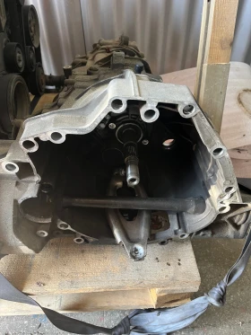 Скоростна кутия Ауди A4 B8 2.0 TDI ръчна 6 скорости, снимка 1