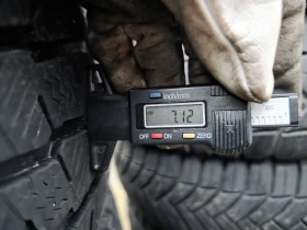 Гуми Зимни 215/65R16, снимка 6