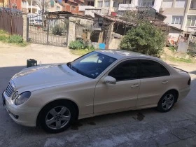 Mercedes-Benz E 220, снимка 3