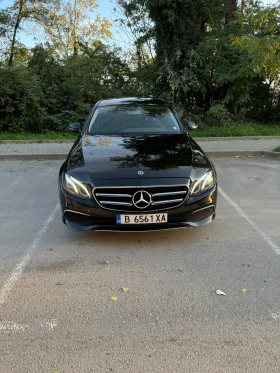 Mercedes-Benz E 220 4 matic, снимка 1