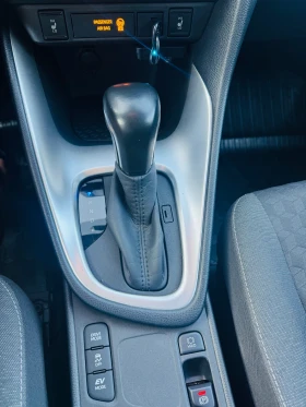 Обява за продажба на Toyota Yaris Chic Hibrid ~29 900 лв. - изображение 9