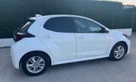 Обява за продажба на Toyota Yaris Chic Hibrid ~29 900 лв. - изображение 1