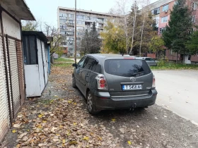 Toyota Corolla verso, снимка 3