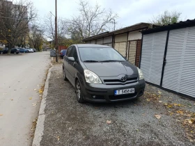 Toyota Corolla verso, снимка 2