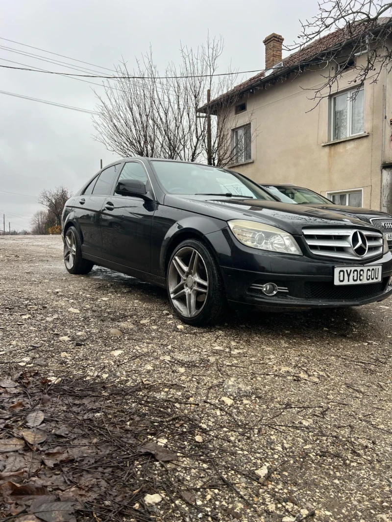 Mercedes-Benz C 220, снимка 2 - Автомобили и джипове - 48436494