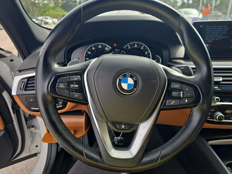 BMW 530 xDrive* Keyless* LED* Carplay* Хедъп* Подгрев* Кам, снимка 8 - Автомобили и джипове - 49530992