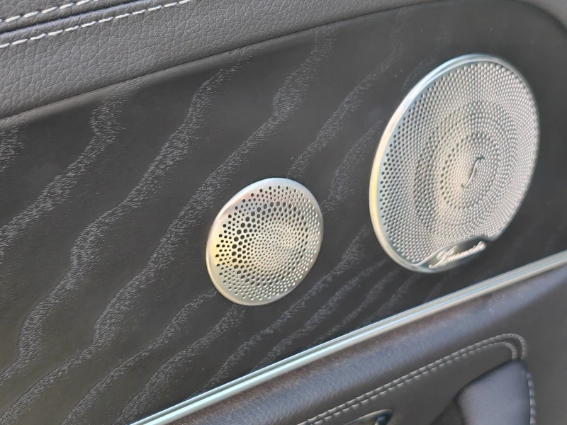Mercedes-Benz E 300 4 Matic, снимка 10 - Автомобили и джипове - 52714986