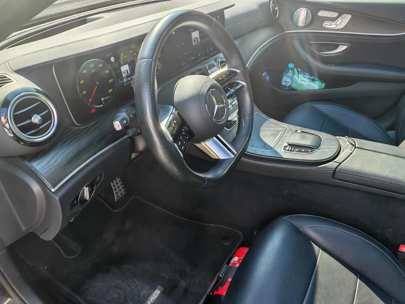 Mercedes-Benz E 300 4 Matic, снимка 14 - Автомобили и джипове - 52714986