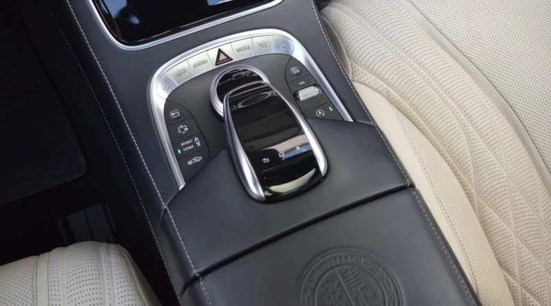 Mercedes-Benz S 63 AMG 4MATIC/577HP/NIGHT-V/BURM/360/ACC/HUD/820fpr, снимка 10 - Автомобили и джипове - 51881021