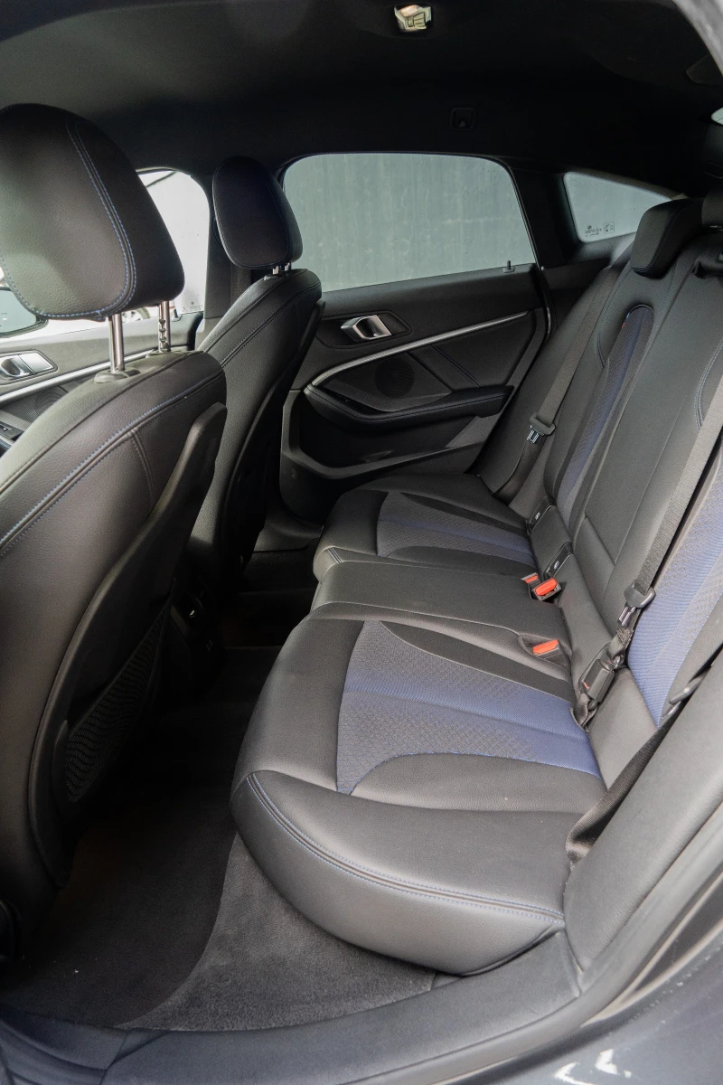 BMW 2 Gran Coupe 218, снимка 13 - Автомобили и джипове - 52172960