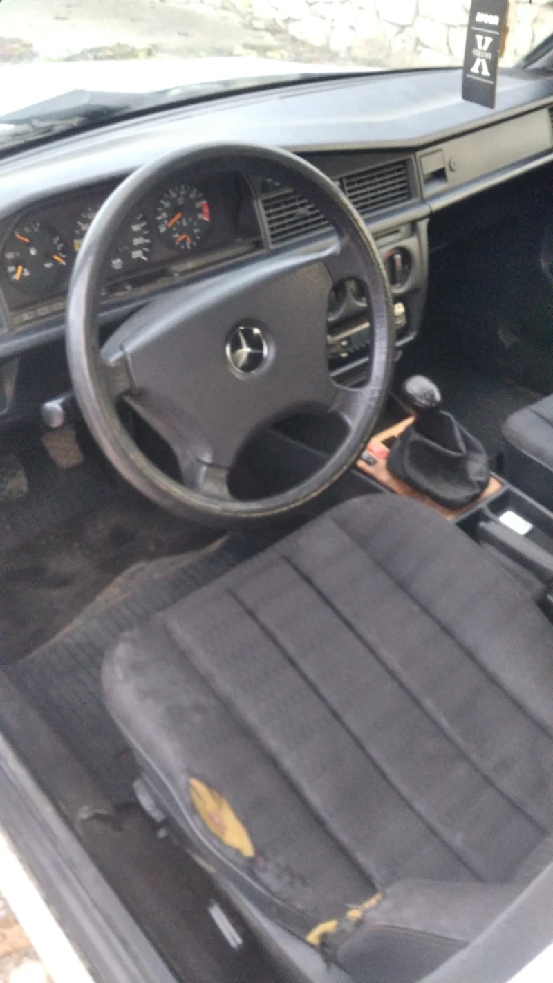 Mercedes-Benz 190, снимка 3 - Автомобили и джипове - 52394268