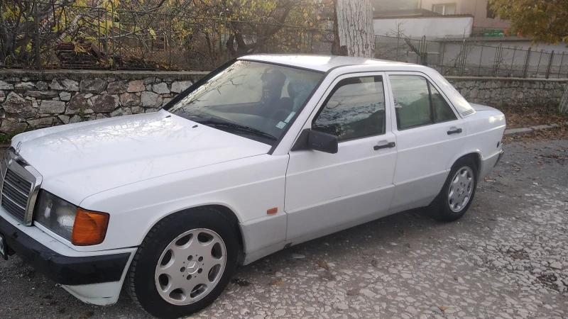 Mercedes-Benz 190, снимка 6 - Автомобили и джипове - 52394268