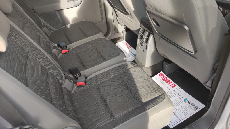 VW Touran 1.6 TDI NAVI, снимка 10 - Автомобили и джипове - 52837183