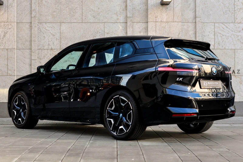 BMW iX IX40!!! МОРГА-2 БРОЯ  НА  ЧАСТИ!!!, снимка 12 - Автомобили и джипове - 53070271