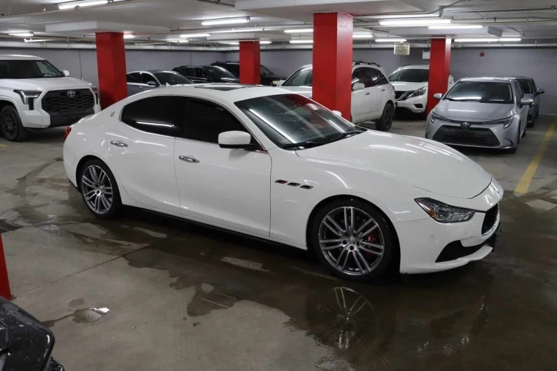 Maserati Ghibli * S Q4 * CARFAX * БЕЗ ПЪРВОНАЧАЛНА ВНОСКА, снимка 3 - Автомобили и джипове - 53190021