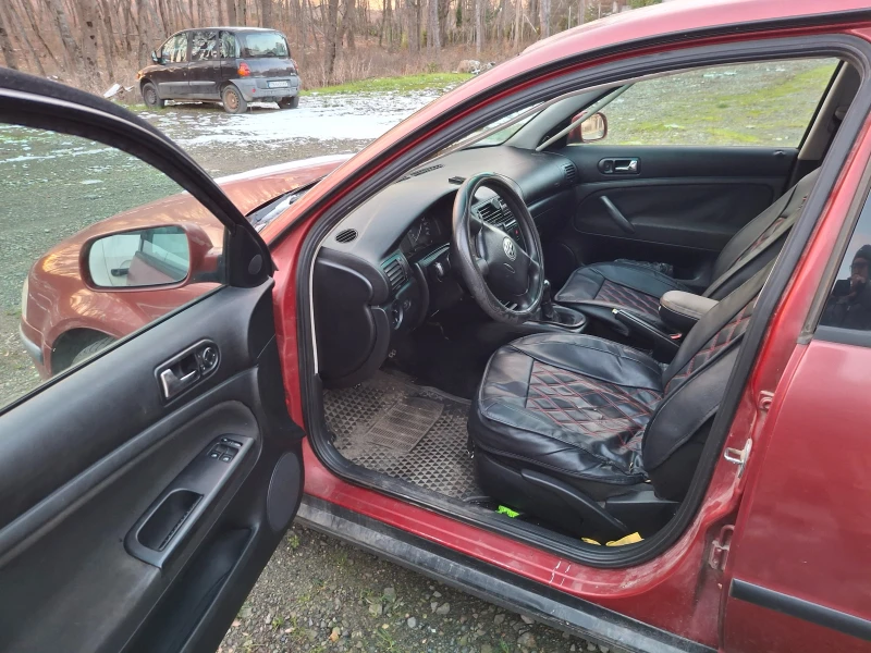 VW Passat, снимка 3 - Автомобили и джипове - 53196876