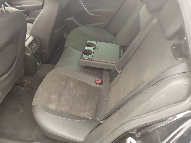 Opel Insignia 2.0CDTi160к.Нави, снимка 7 - Автомобили и джипове - 53269385