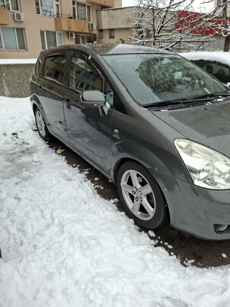 Toyota Corolla verso, снимка 2 - Автомобили и джипове - 53573760