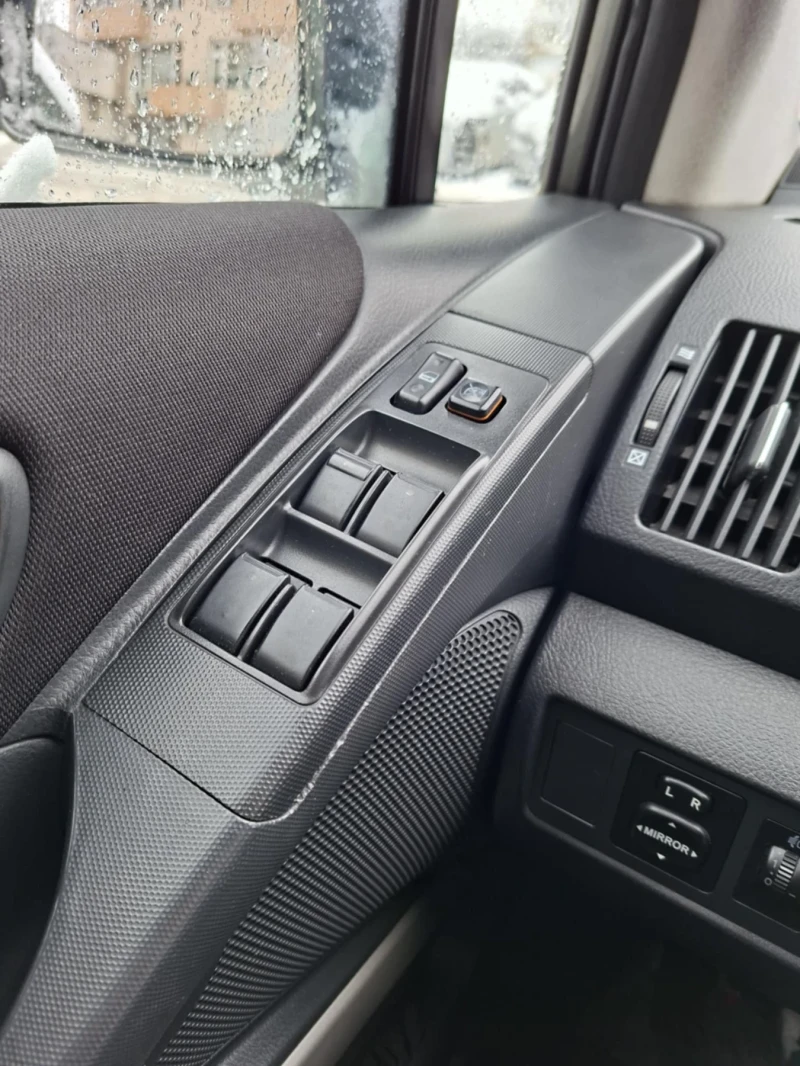 Toyota Corolla verso, снимка 11 - Автомобили и джипове - 53573760