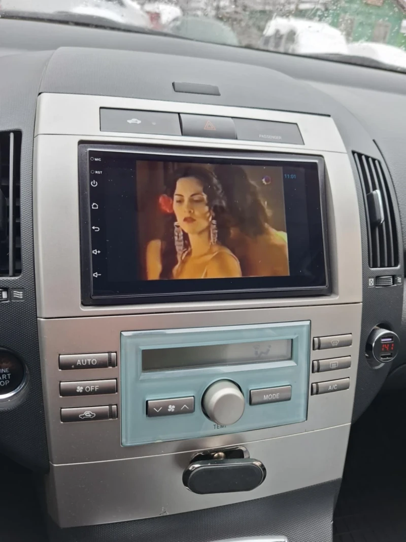 Toyota Corolla verso, снимка 13 - Автомобили и джипове - 53573760