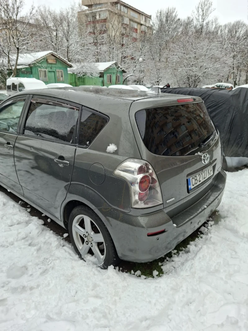 Toyota Corolla verso, снимка 6 - Автомобили и джипове - 53573760