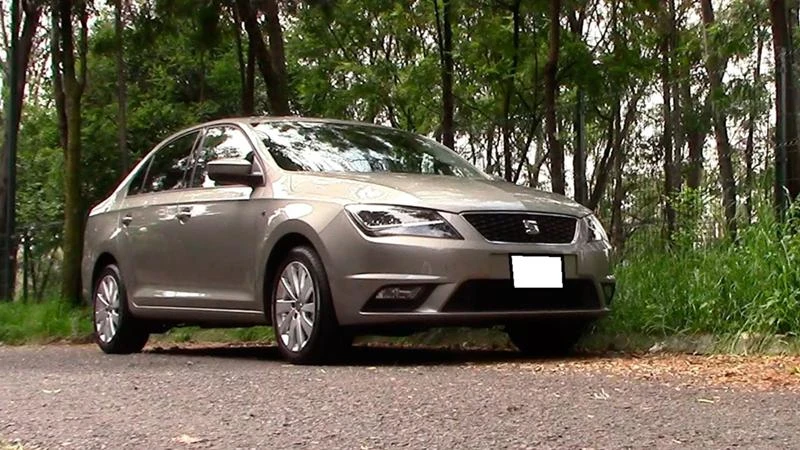 Seat Toledo 1.2 TSI, снимка 1 - Автомобили и джипове - 20088879