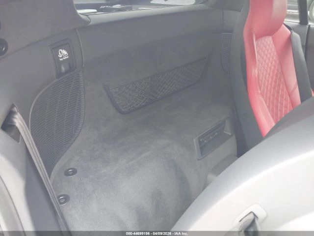 Audi R8 V10 PERFORMANCE * CARFAX * S TRONIC | Mobile.bg � ����������� 8