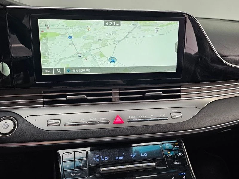 Hyundai Grandeur 2.5 Automatic, снимка 14 - Автомобили и джипове - 55891728