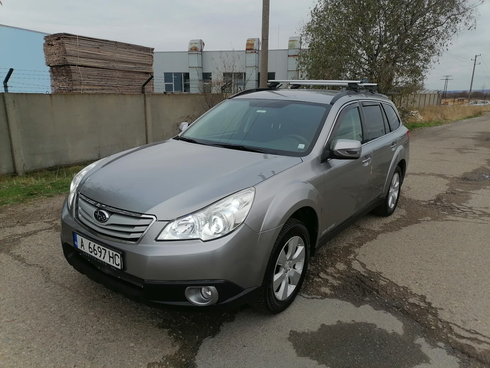 Subaru Outback 2.5 Swiss special, снимка 1