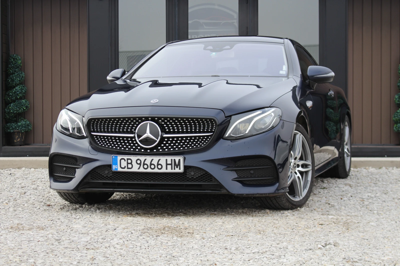 Mercedes-Benz E 220 CDI* AMG* COUPE* 4-MATIC, снимка 1