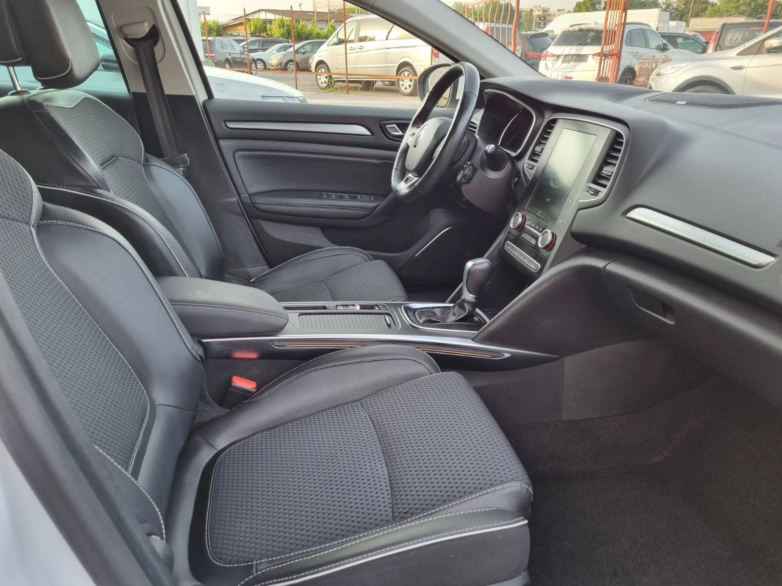 Renault Megane BOSE      FULL LED  | Mobile.bg   12