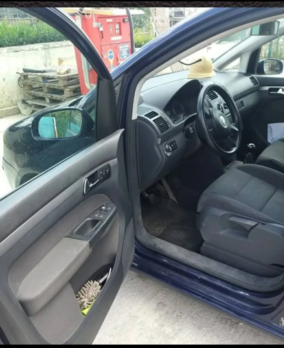 VW Touran 1.6 - изображение 4