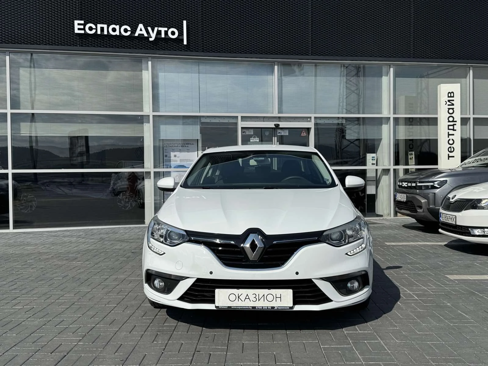 Renault Megane 1.3TCe 140 к.с./Life - изображение 2