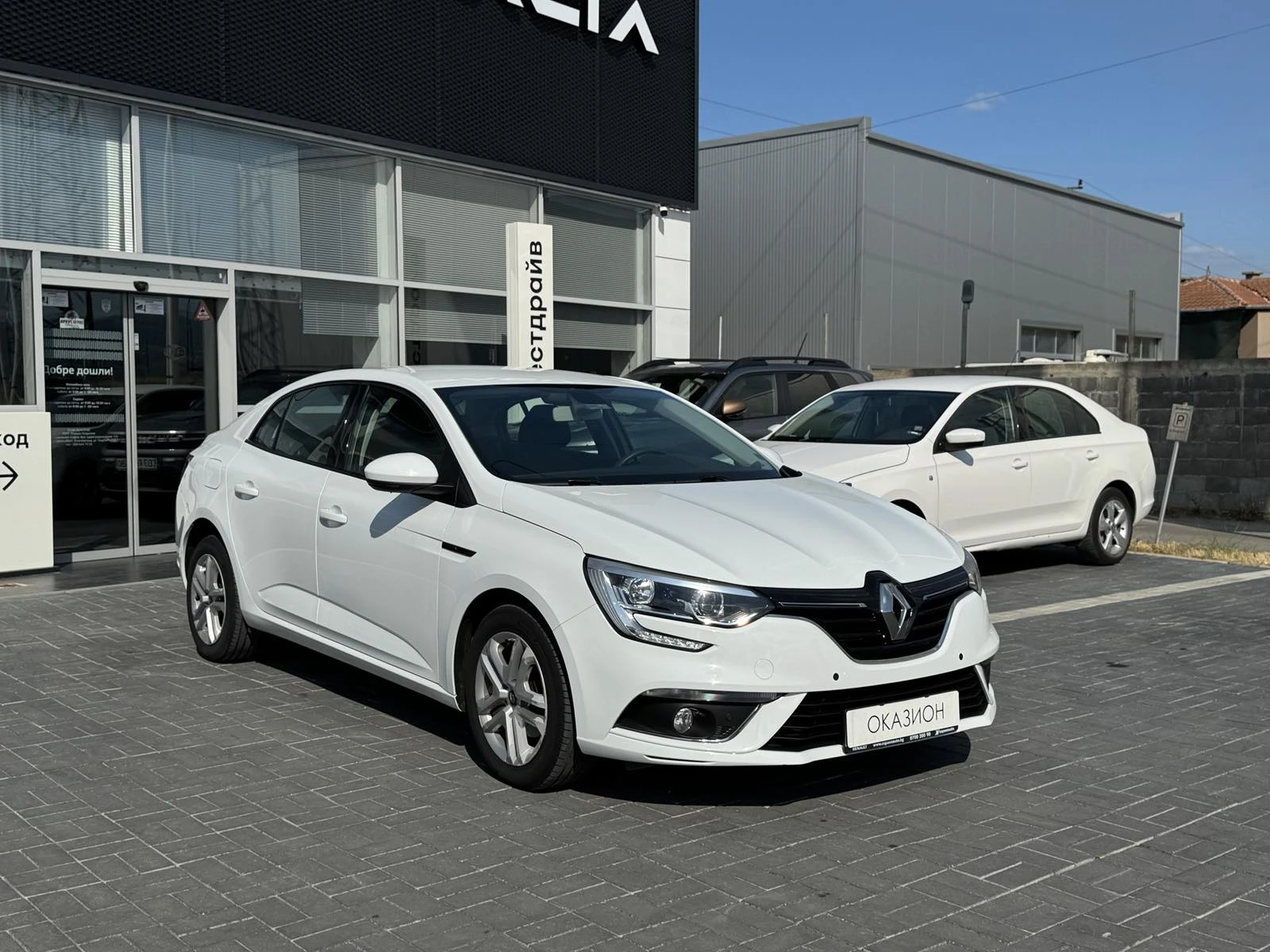 Renault Megane 1.3TCe 140 к.с./Life - изображение 3