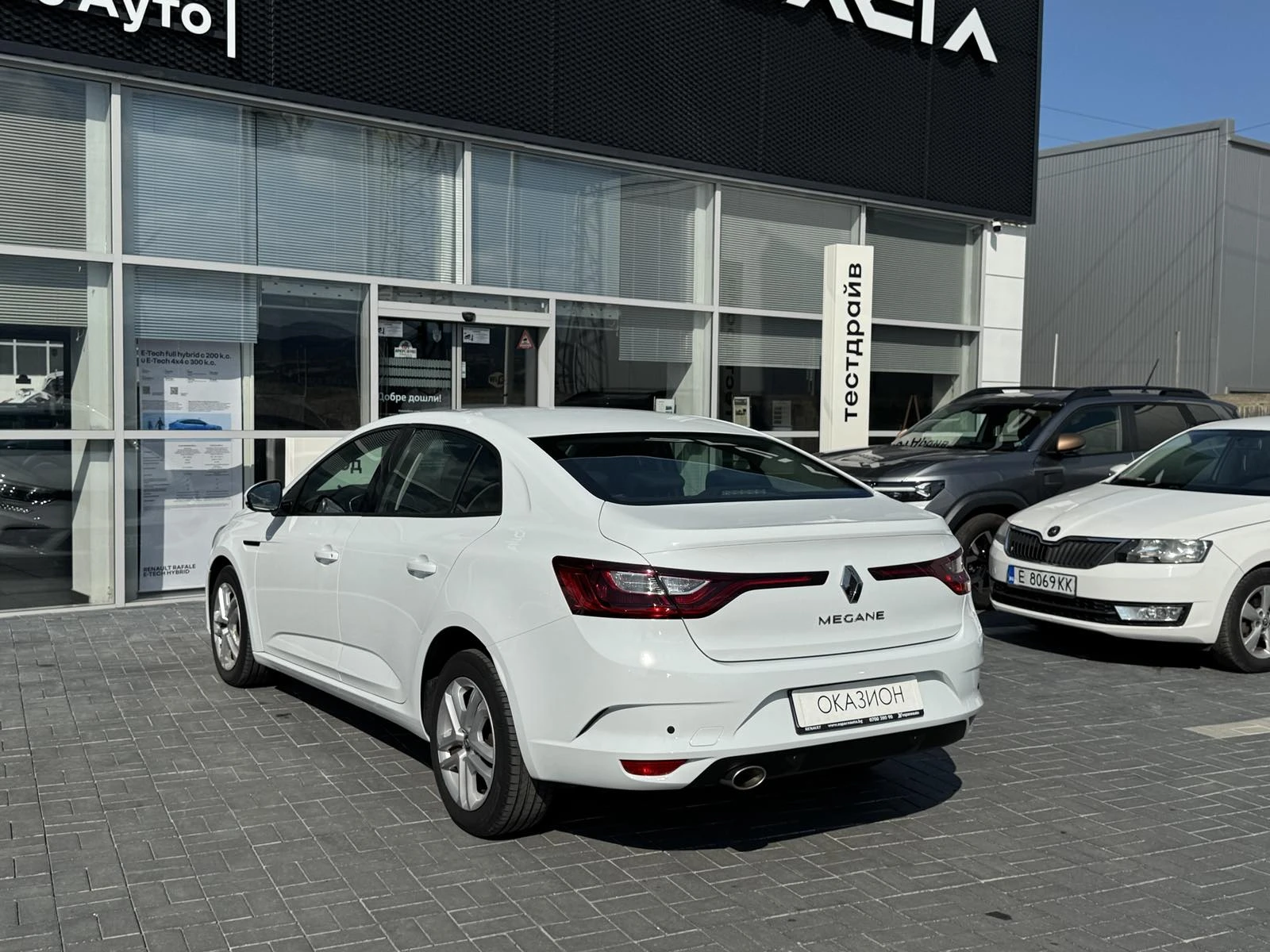 Renault Megane 1.3TCe 140 к.с./Life - изображение 6