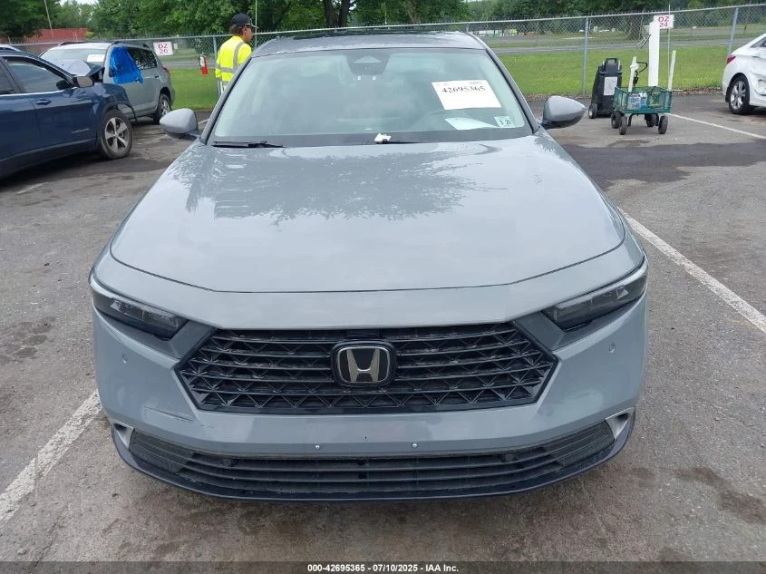 Honda Accord 2.0L I-4 DI, DOHC, VVT, 146HP Front Wheel Drive - изображение 4