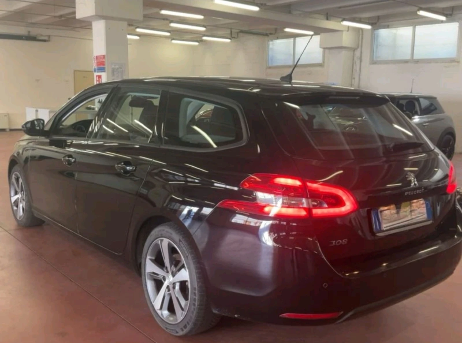 Peugeot 308 1.6Blue Hdi Facelift  - изображение 6