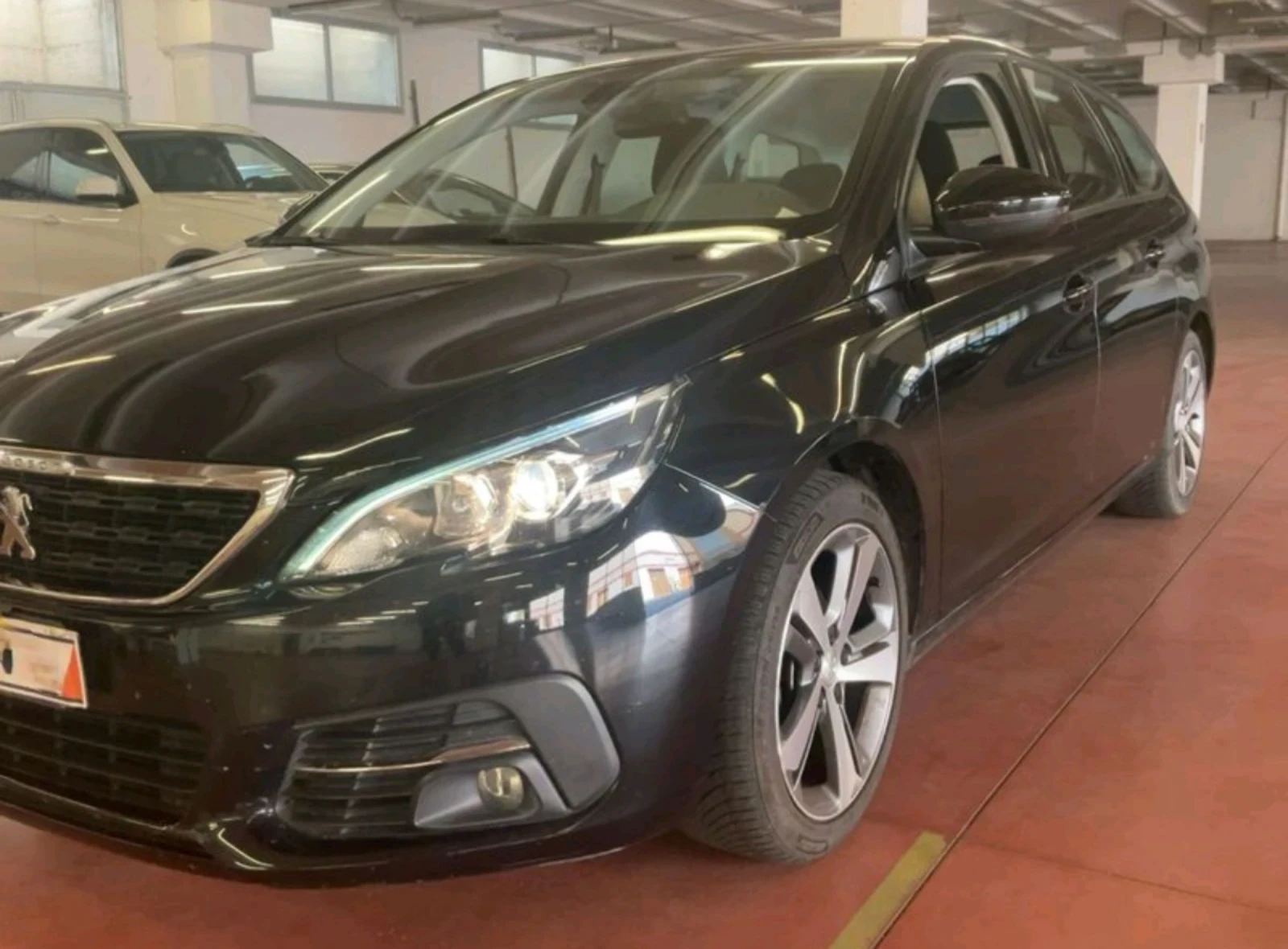 Peugeot 308 1.6Blue Hdi Facelift  - изображение 3
