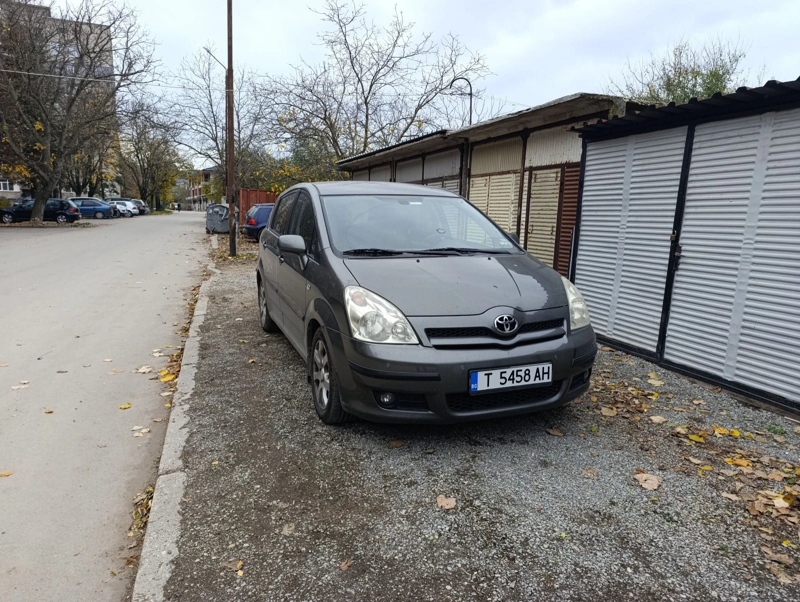 Toyota Corolla verso  - изображение 2